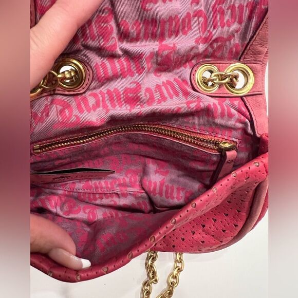 ♥️ JUICY COUTURE Y2K rare red leather cut out heart flap chain crossbody bag - Picture 12 of 16